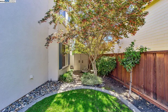 $1,595,000 | 5391 Fernbank Drive, Concord, CA 94521