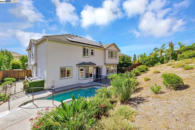 $1,595,000 | 5391 Fernbank Drive, Concord, CA 94521