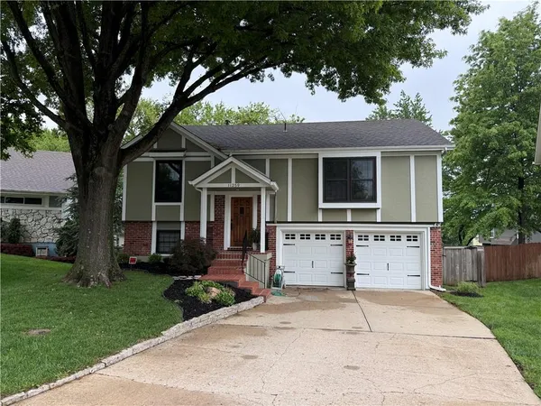 $399,000 | 11259 Garnett Street, Overland Park, KS 66210