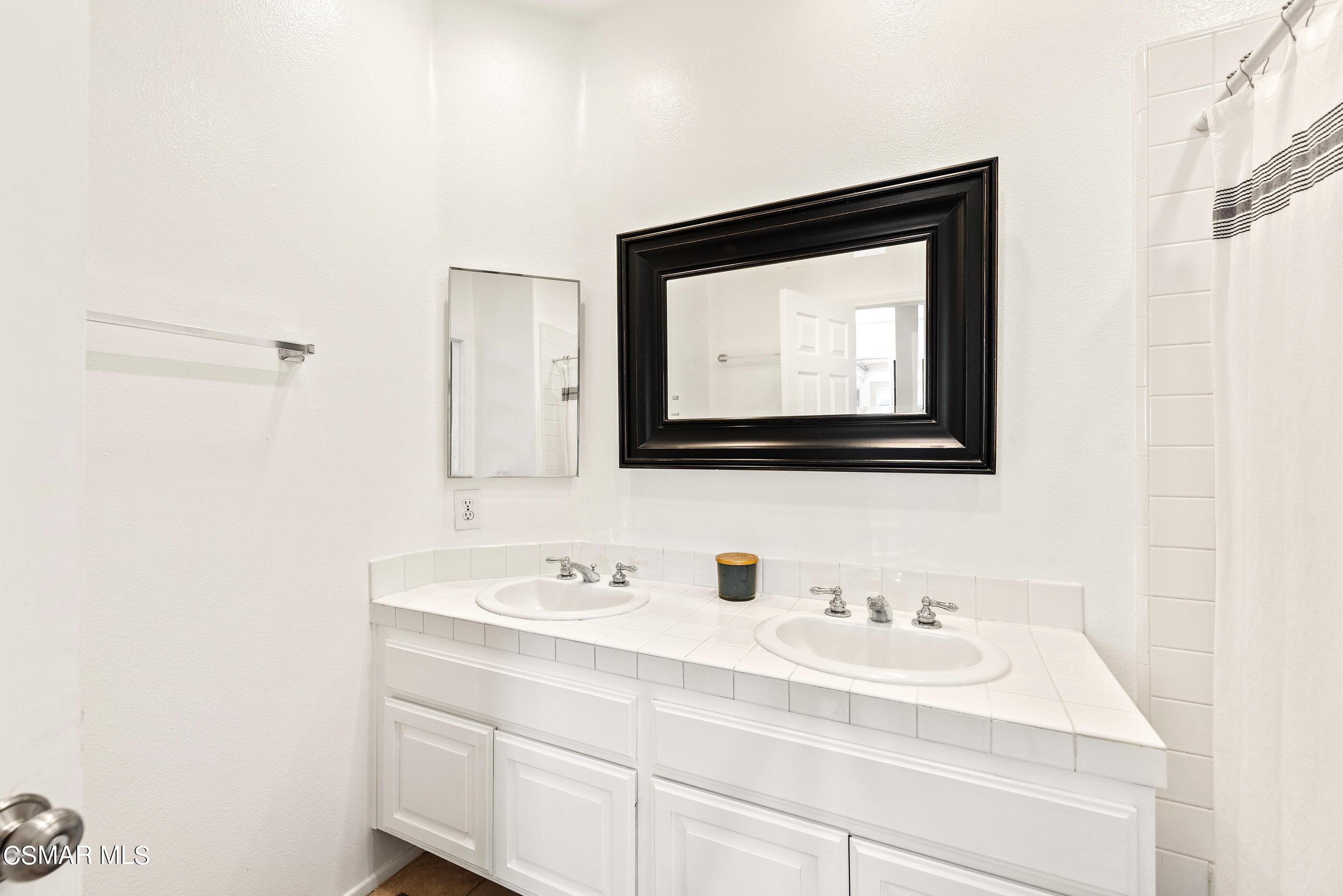 4309 Cedardale Road Moorpark, CA 93021 - Photo 23 of 49 4309 Cedardale Rd Moorpark-23