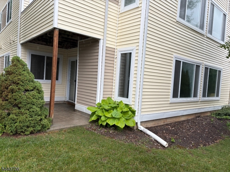 122 Falcon Ridge Way North, Unit 2 Hamburg, NJ 07419 - Photo 8 of 10