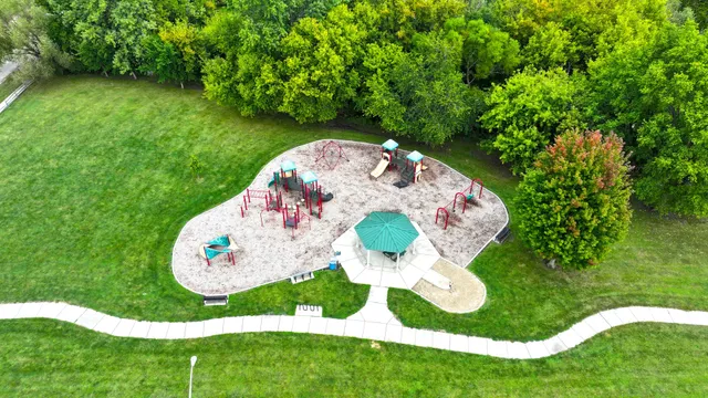 a view of a table in a backyard