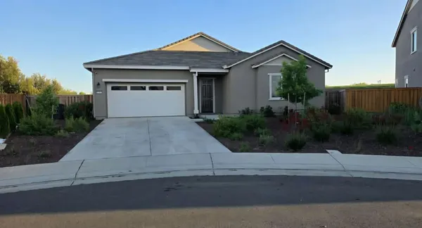 $810,000 | 1549 Base Court, Dixon, CA 95620