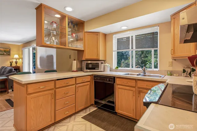 $665,000 | 2203 Lincoln Place Southeast, Renton, WA 98055