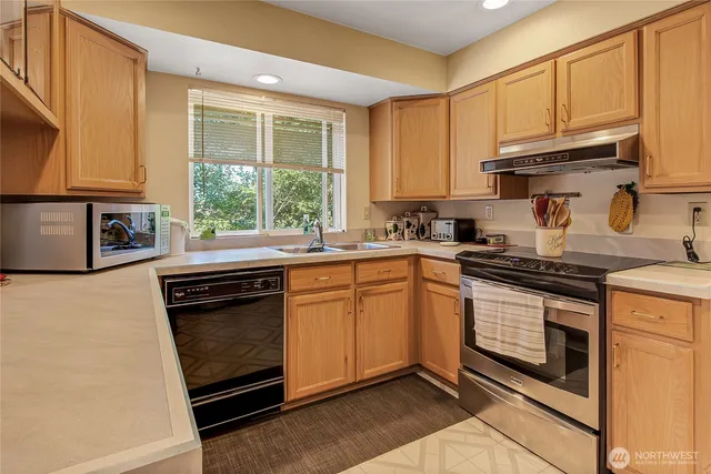 $665,000 | 2203 Lincoln Place Southeast, Renton, WA 98055