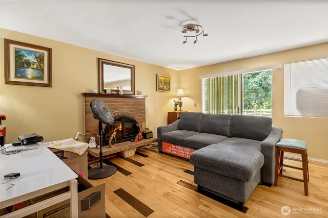 $665,000 | 2203 Lincoln Place Southeast, Renton, WA 98055