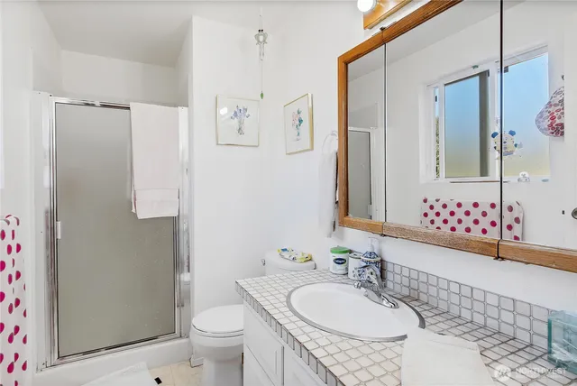 $665,000 | 2203 Lincoln Place Southeast, Renton, WA 98055