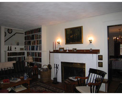 24 Vale Road Reading, MA 01867 - Photo 2 of 12 Gallery Image 2