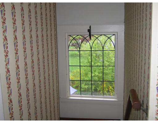 24 Vale Road Reading, MA 01867 - Photo 10 of 12 Gallery Image 10