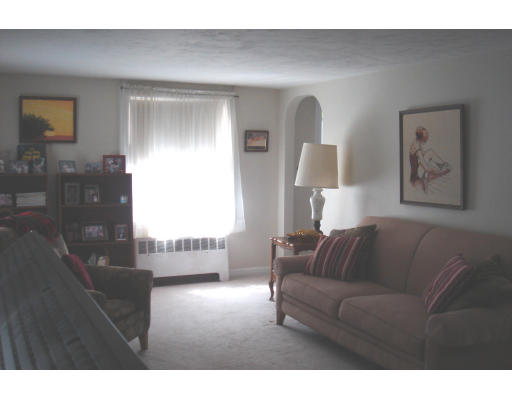 64 Higgins Road Framingham, MA 01701 - Photo 7 of 8 Gallery Image 7
