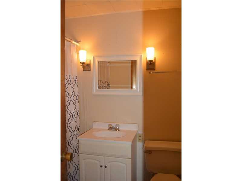 3653 Richelieu Road Indianapolis, IN 46226 - Photo 8 of 10 Gallery Image 8