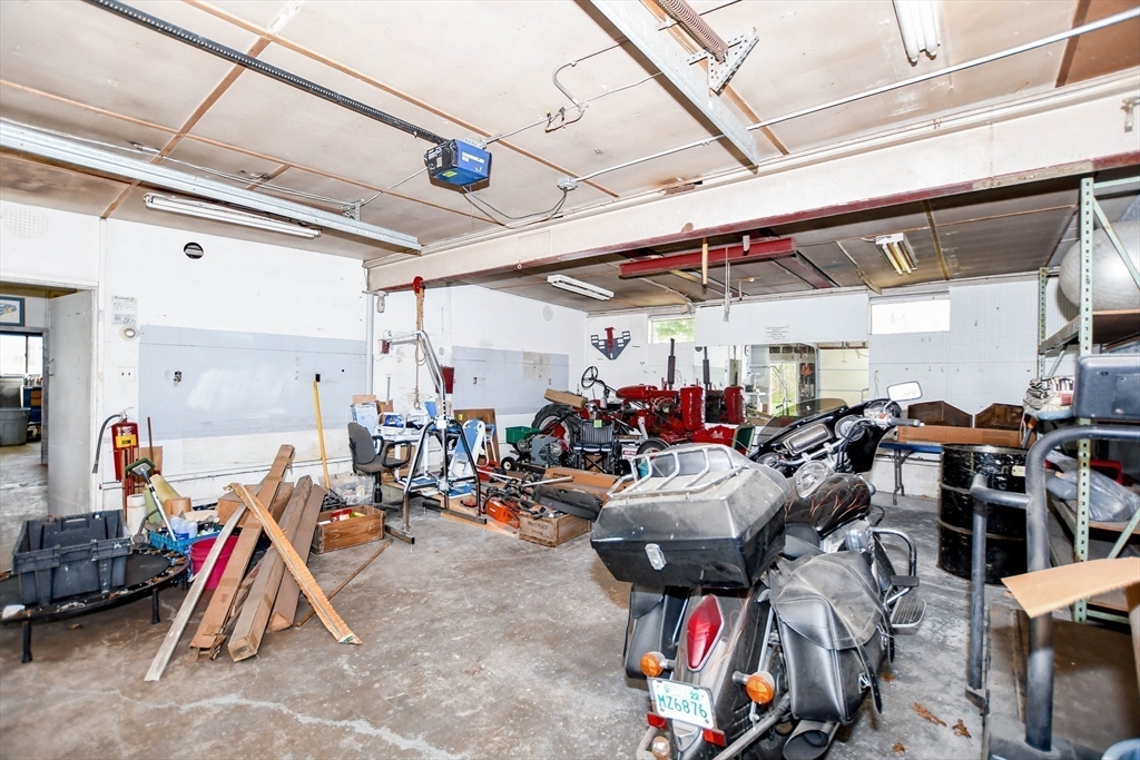 60 Mendell Road Rochester, MA 02770 - Photo 37 of 42 a view of a room with gym equipment