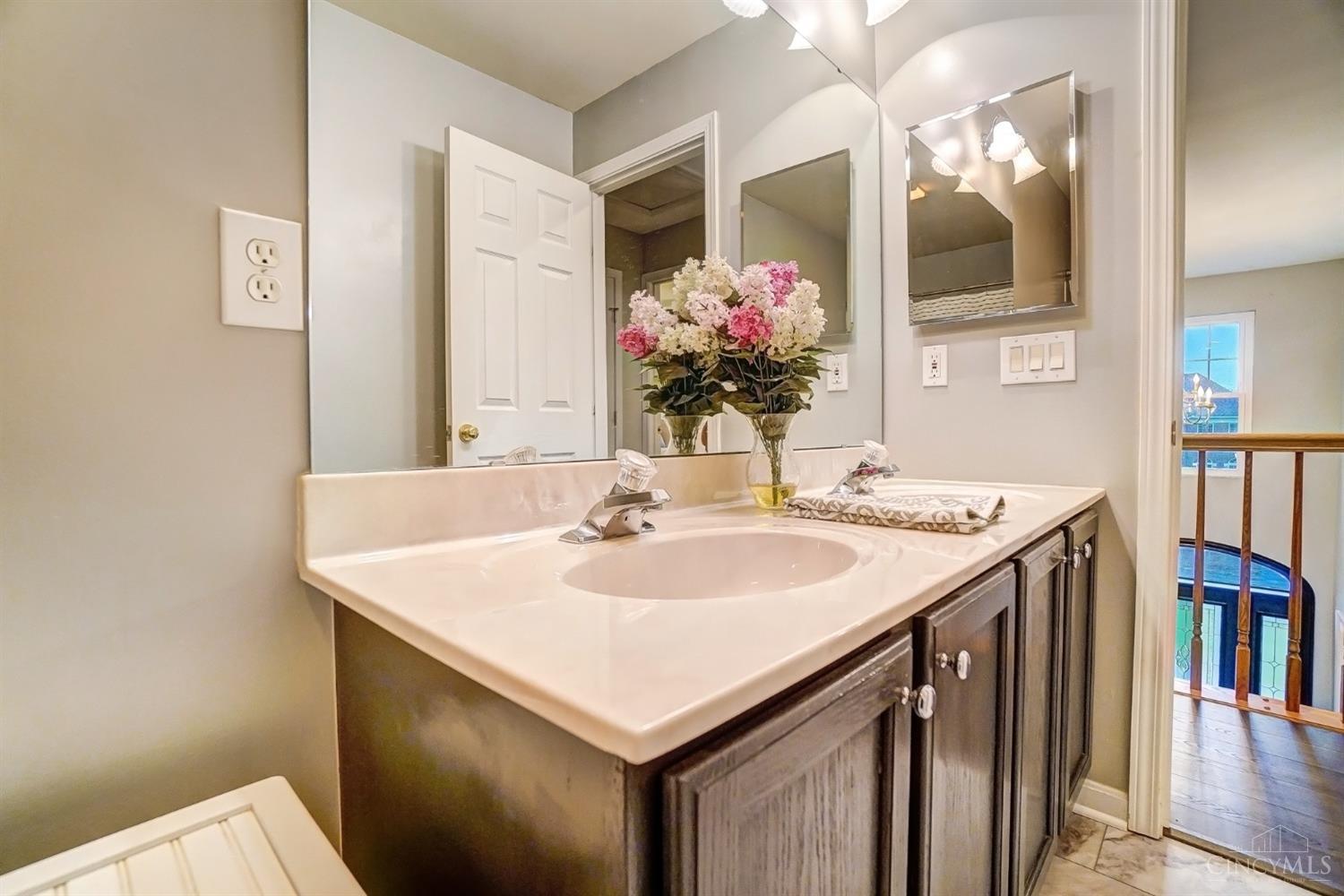 5018 Midfield Road Cincinnati, OH 45244 - Photo 50 of 81 Gallery Image 50