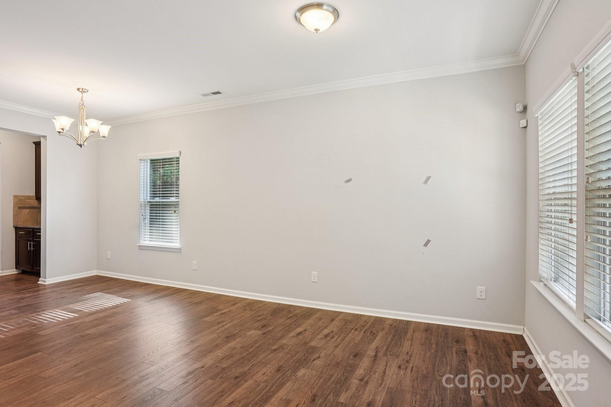 9403 Fernspray Road Charlotte, NC 28215 - Photo 7 of 48 Gallery Image 7