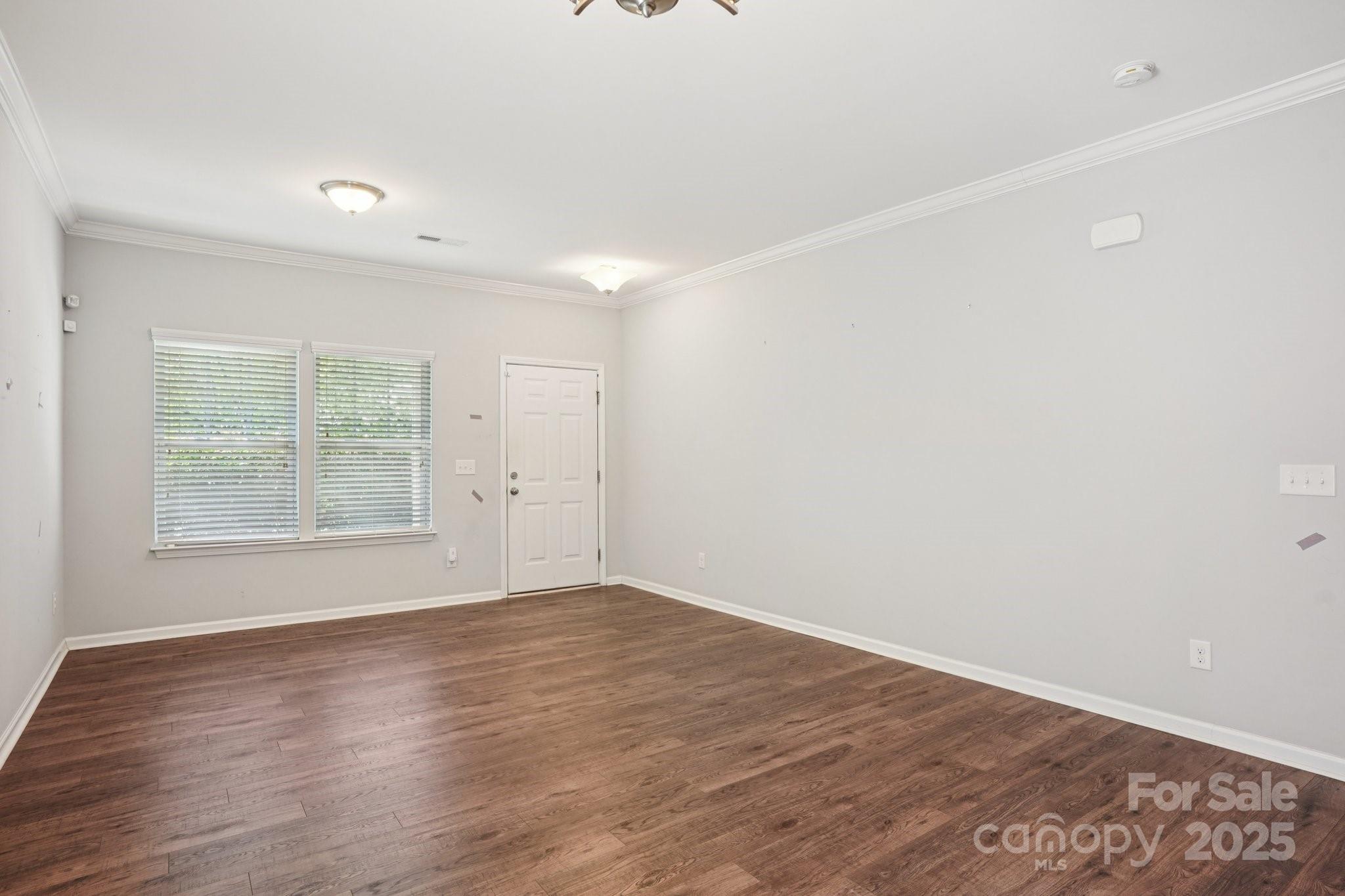 9403 Fernspray Road Charlotte, NC 28215 - Photo 8 of 48 Gallery Image 8