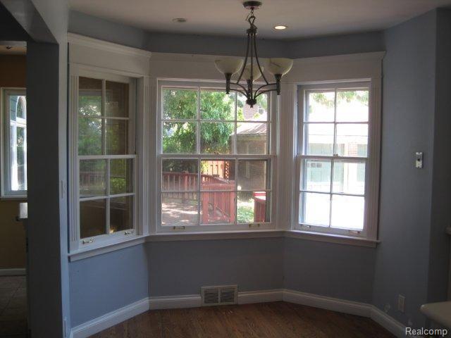 820 Pemberton Road Grosse Pointe, MI 48230 - Photo 8 of 17 IMG_1598
