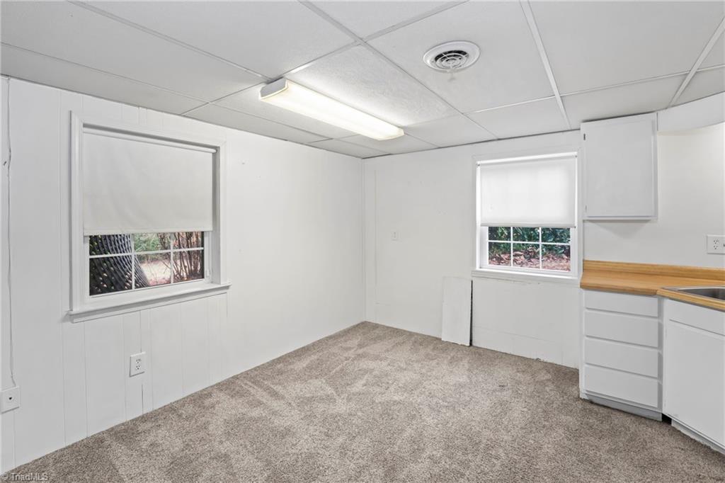 142 Cameron Road Lexington, NC 27295 - Photo 28 of 41 Basement Kitchen & Eating area