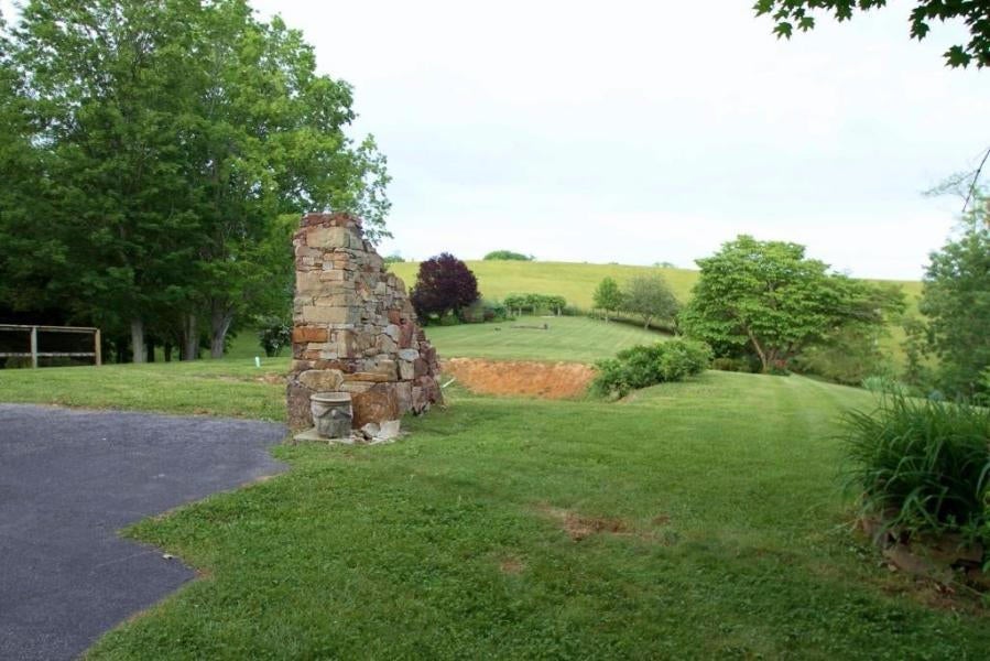 4022 Hoke's Mill Road Ronceverte, WV 24970 - Photo 32 of 48 Gallery Image 32