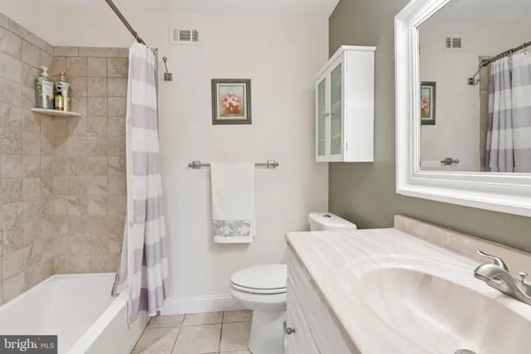 $749,000 | 923 Pickering Drive, Yardley, PA 19067