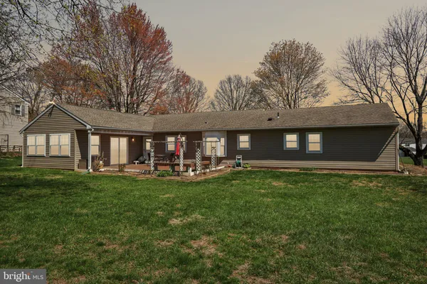 $749,000 | 923 Pickering Drive, Yardley, PA 19067