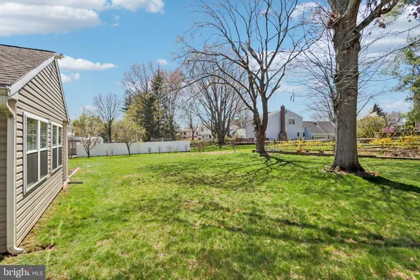 $749,000 | 923 Pickering Drive, Yardley, PA 19067