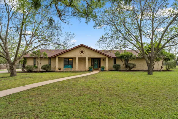 $595,000 | 217 Corder Lane, Burnet, TX 78611