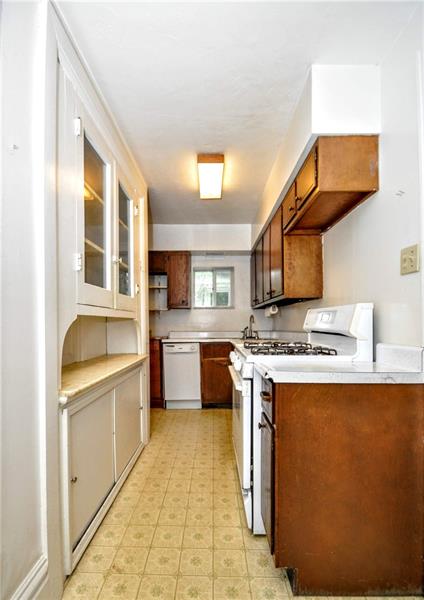 1049 Boyce Road Upper St. Clair, PA 15241 - Photo 14 of 25