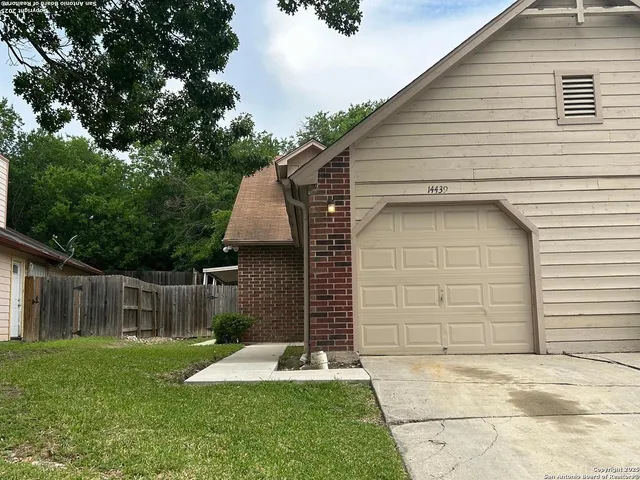 $1,195 | 14439 Woods Hole Drive, San Antonio, TX 78233