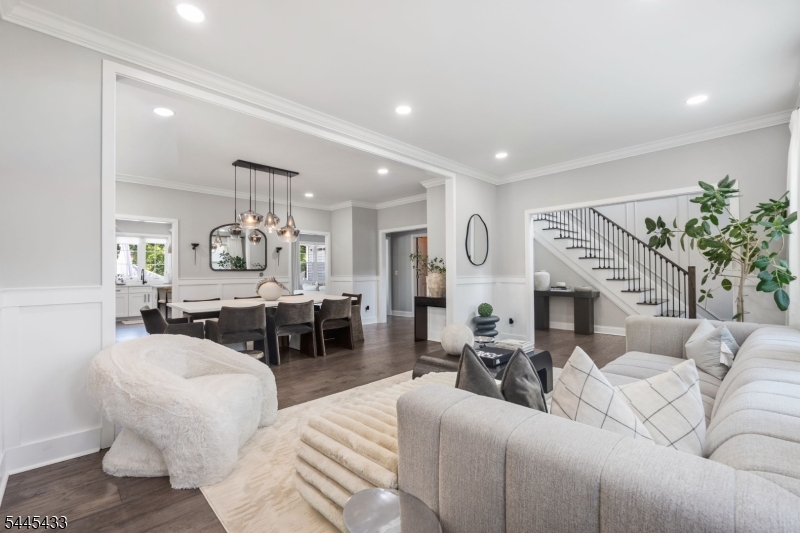 311 Martin Road Union, NJ 07083 - Photo 2 of 40