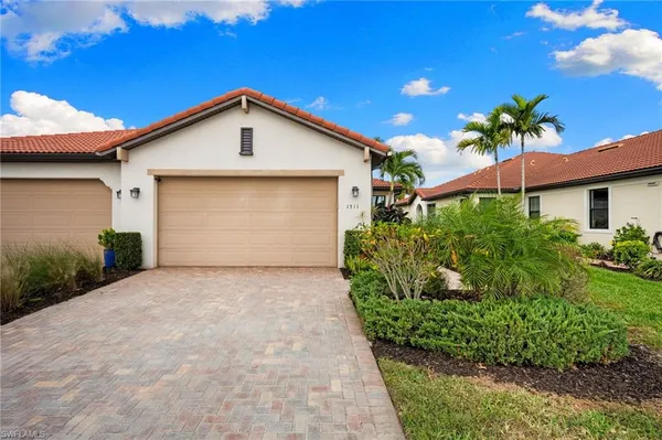 $519,000 | 1511 Oceania Drive South, Naples, FL 34113