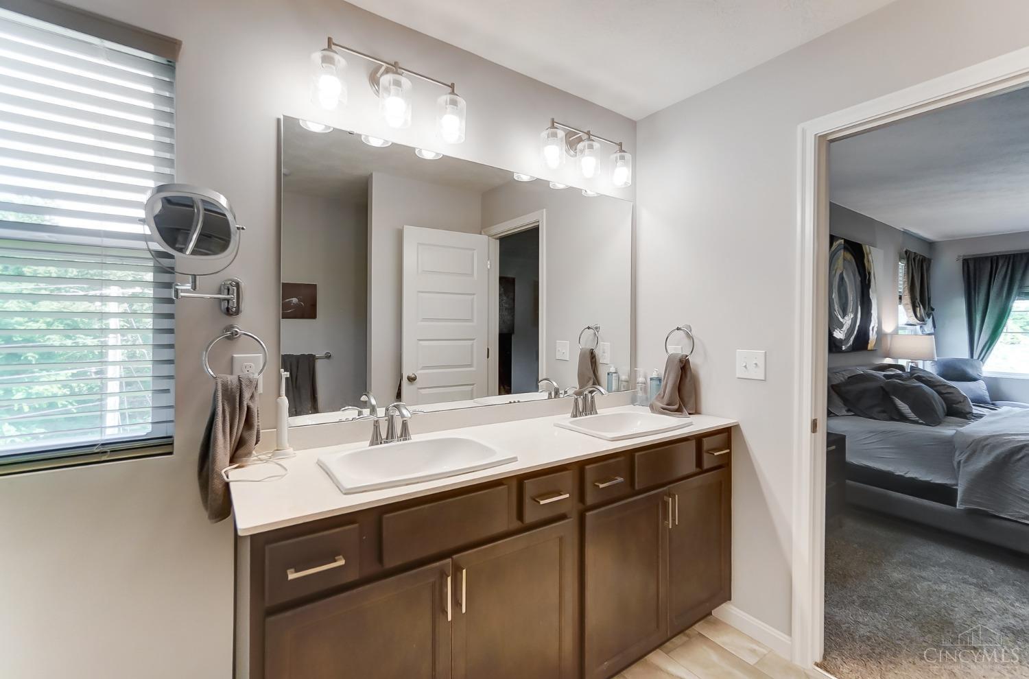 1250 Heather Ridge Cincinnati, OH 45233 - Photo 37 of 56 Gallery Image 37