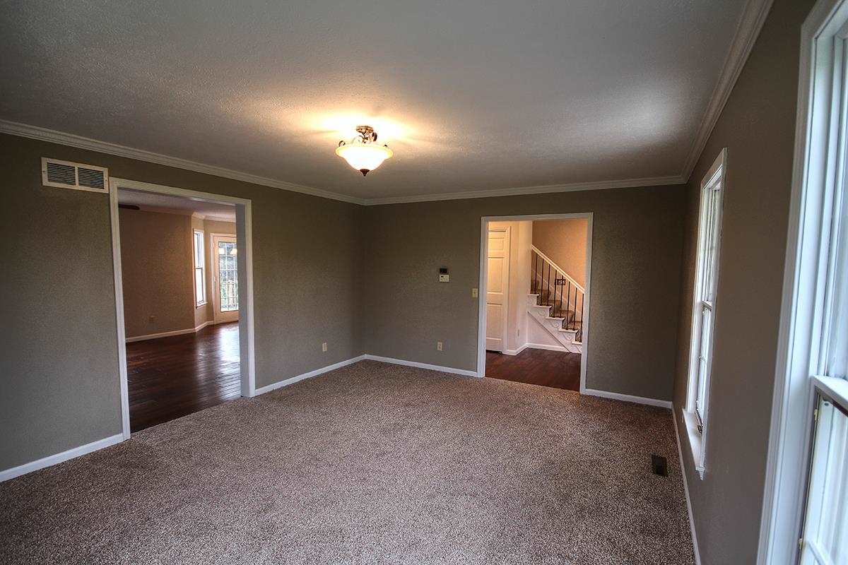 50802 Clover Road Granger, IN 46530 - Photo 14 of 30 Gallery Image 14