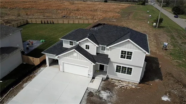 $515,000 | 20702 Emerald Street, Spring Hill, KS 66083