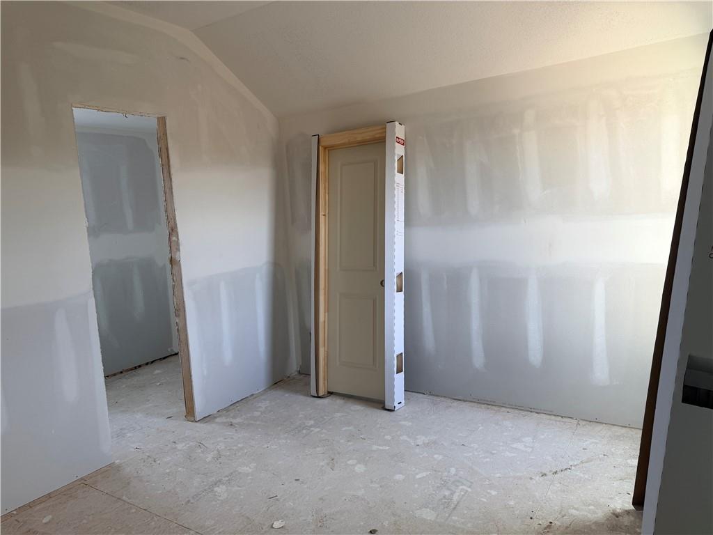 20702 Emerald Street Spring Hill, KS 66083 - Photo 12 of 31