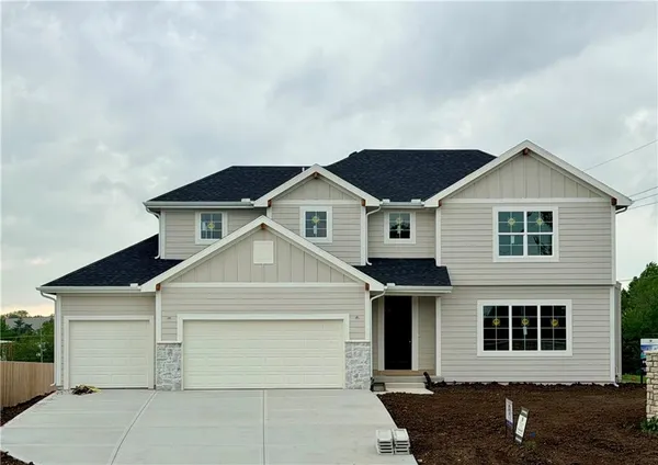 $515,000 | 20702 Emerald Street, Spring Hill, KS 66083