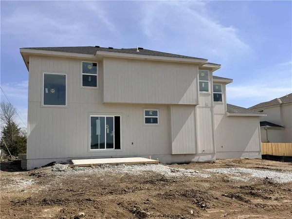 $515,000 | 20702 Emerald Street, Spring Hill, KS 66083