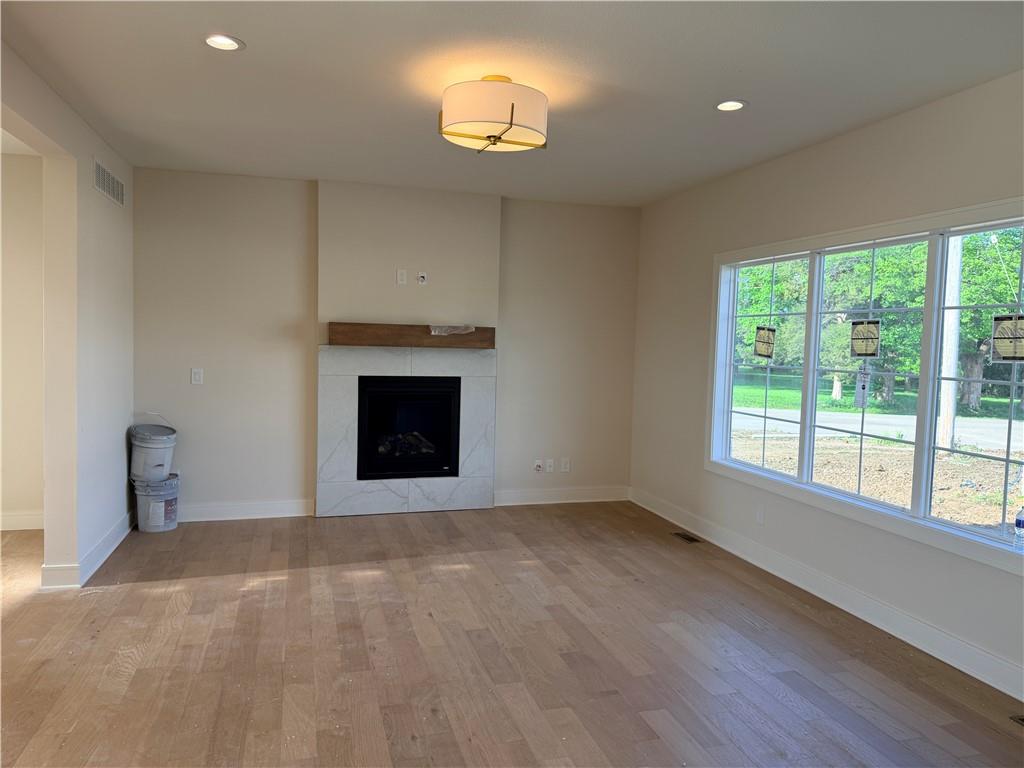 20702 Emerald Street Spring Hill, KS 66083 - Photo 5 of 30