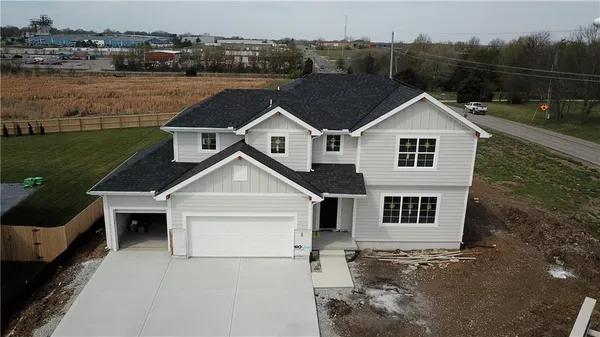 $515,000 | 20702 Emerald Street, Spring Hill, KS 66083