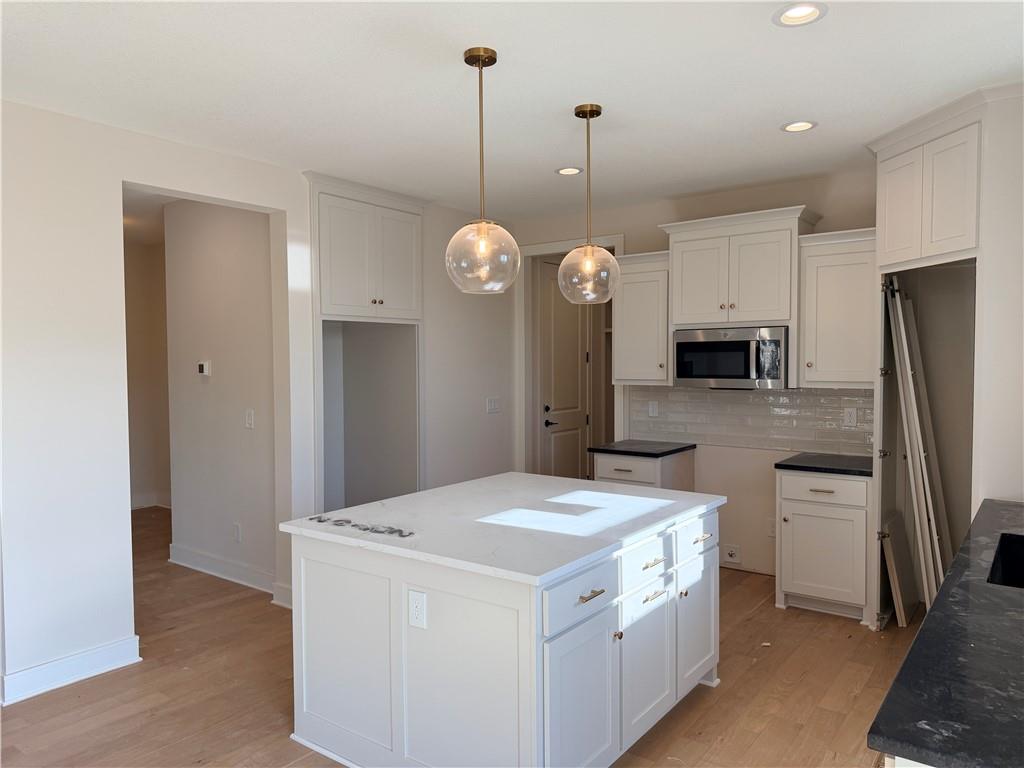 20702 Emerald Street Spring Hill, KS 66083 - Photo 9 of 30
