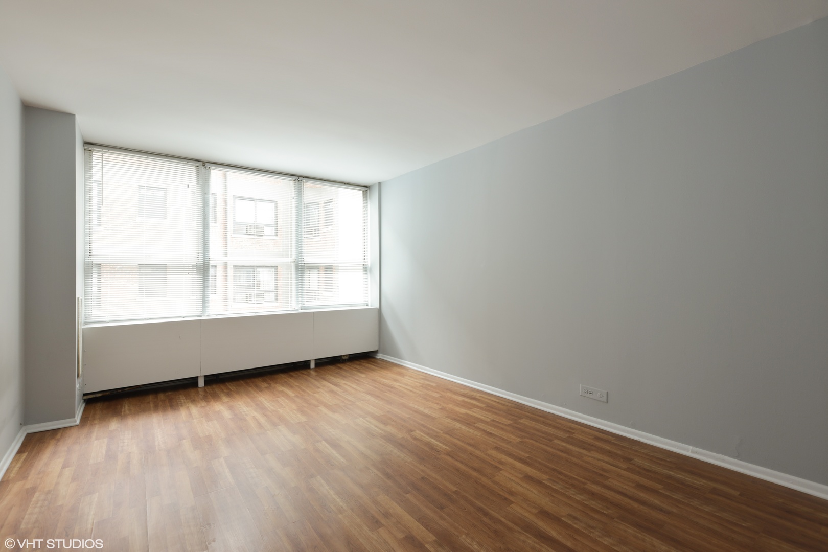 655 West Irving Park Road, Unit 315 Chicago, IL 60613 - Photo 6 of 18