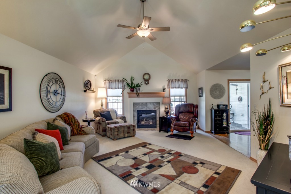 441 Lars Lane Wenatchee, WA 98801 - Photo 6 of 24 Gallery Image 6
