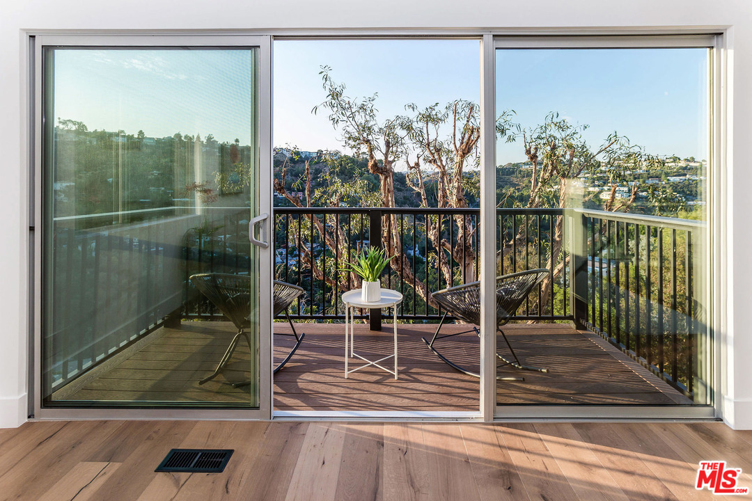 8321 Grand View Drive Los Angeles, CA 90046 - Photo 4 of 28 a view of a balcony