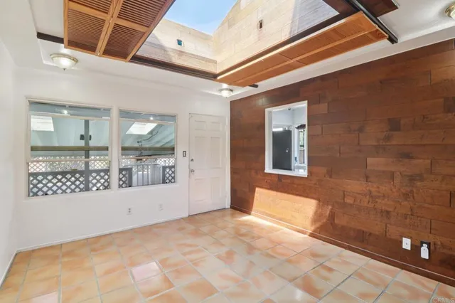 $725,000 | 962 Hanover Street, San Diego, CA 92114