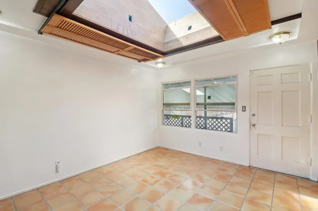 $725,000 | 962 Hanover Street, San Diego, CA 92114