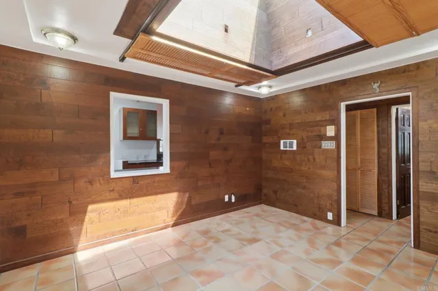 $725,000 | 962 Hanover Street, San Diego, CA 92114