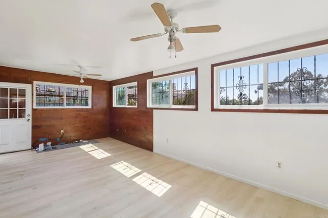 $725,000 | 962 Hanover Street, San Diego, CA 92114