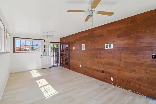 $725,000 | 962 Hanover Street, San Diego, CA 92114