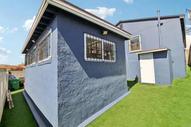 $725,000 | 962 Hanover Street, San Diego, CA 92114