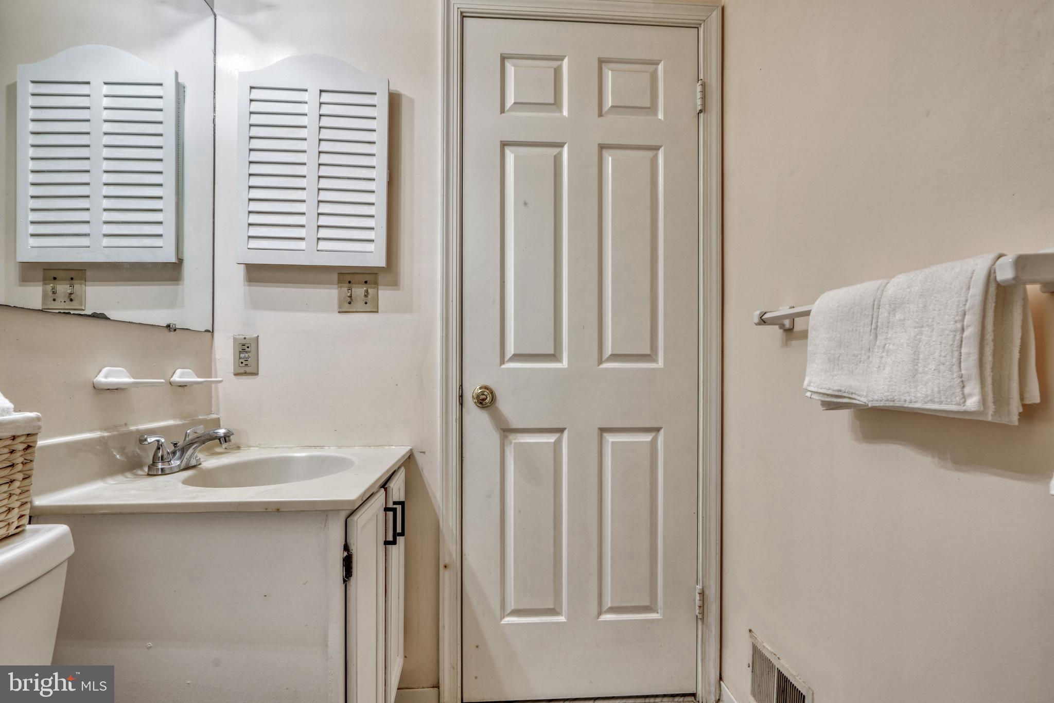 22 Hickory Ridge Court Catonsville, MD 21228 - Photo 66 of 83