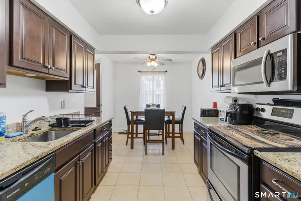 $180,000 | 365 Mather Street, Unit 128, Hamden, CT 06514